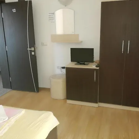 деневи 2* פרימורסקו