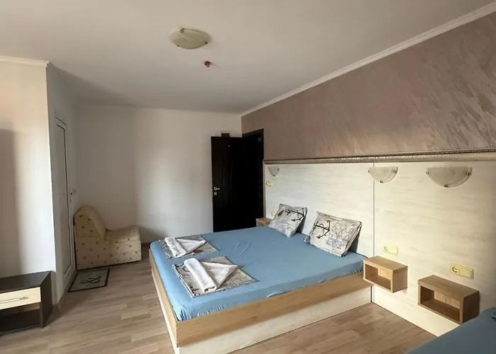 Πανσιόν деневи Πριμόρσκο