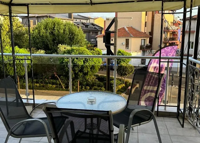 Πανσιόν деневи