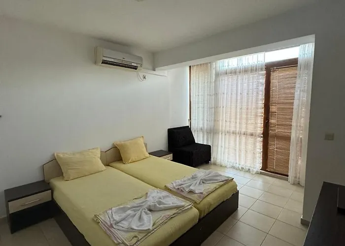 деневи Πανσιόν Πριμόρσκο